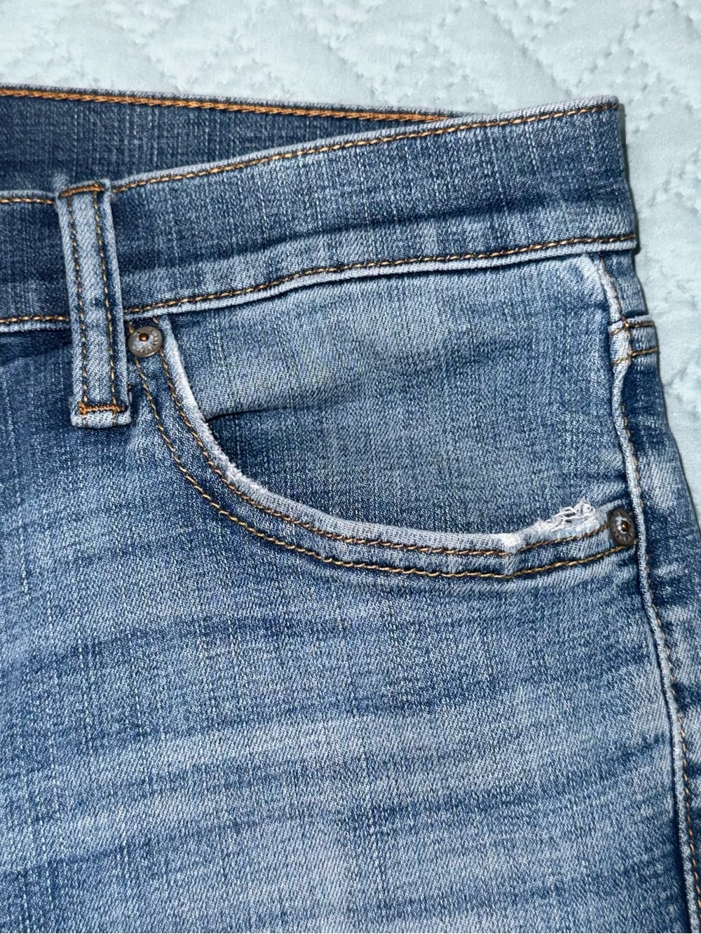 Lucky Brand 221 Original Straight Jeans Distressed Pockets Men’s 33x32 - Picture 9 of 12